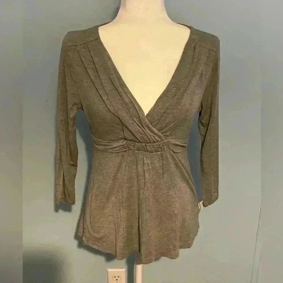 Boden Gray 3/4 sleeve V-Neck Top Size 8 R - Picture 1 of 7